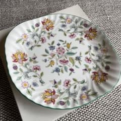Royal Doulton 花柄皿 陶磁器 箱つき 24✖26.5のサムネイル