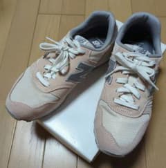 ニューバランス　373　 スニーカーのサムネイル
