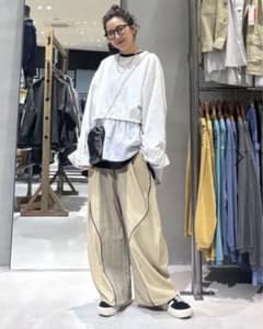 【-be with-M-】ニコアンド ハギワイドパンツベージュのサムネイル