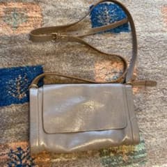ショルダーバッグのサムネイル
