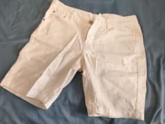 Armani Exchange ホワイトショートパンツ サイズ4のサムネイル