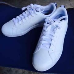 アディダスadidas靴のサムネイル