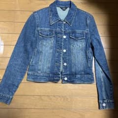 FIRST REVUE デニムジャケット フラワー刺繍のサムネイル