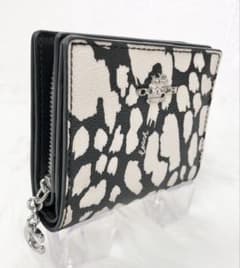 【極美品】COACH 二つ折り財布 アニマル柄 ダルメシアン柄 極美品】COACH 二つ折り財布 アニマル柄 ダルメシアン柄 - メルカリ