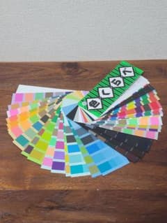 色くらべ/印刷見本帖/ペパラボのサムネイル
