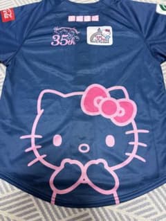 ソフトバンクホークス ハローキティ限定ユニフォーム Sサイズ お子様