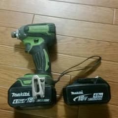 マキタ　インパクトドライバー　18V4.0Aのサムネイル
