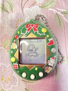 【動作確認済】サンタクロっちのたまごっち 緑 ケース付き 動作確認済】サンタクロっちのたまごっち 緑 ケース付き - メルカリ