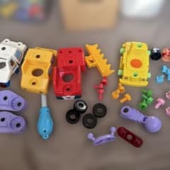アンパンマン くみたてDIY ねじねじチェンジ！はたらくくるまのサムネイル