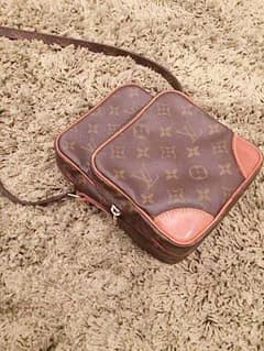 Louis Vuitton アマゾンのサムネイル