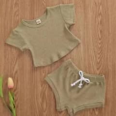 子供服のサムネイル