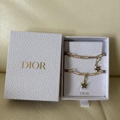 【新品未使用・非売品】Dior ゴールドチェーンストラップ チャーム付きのサムネイル