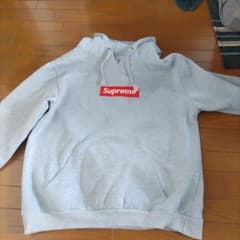 supreme パーカーのサムネイル