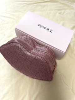 FEMMUE リップ型 グリッターポーチ ピンクのサムネイル