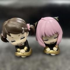 SPY×FAMILY アーニャ ベッキー カプセルトイ 肩ズンのサムネイル