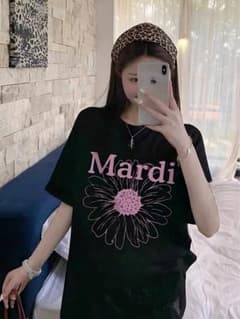 Mardi フラワープリント 半袖Tシャツ 黒のサムネイル