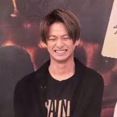 サンローラン  ロゴTシャツのサムネイル
