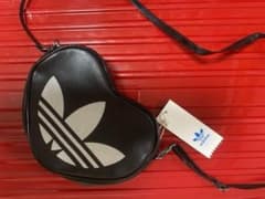 adidas ハート型ショルダーバッグのサムネイル