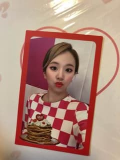 ［即購入可］ twice what is love トレカ チェヨン 1枚のサムネイル