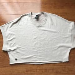 新品未使用ダブスタ スエット トップス ベージュのサムネイル