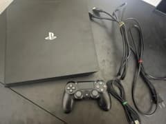 PlayStation 4pro本体 コントローラー付き 箱無しのサムネイル