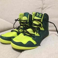 アンダーアーマー バッシュのサムネイル