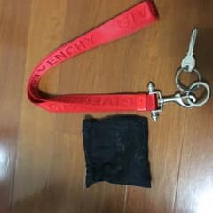 GIVENCHY キーリング ネックストラップのサムネイル
