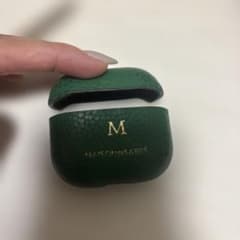 MAISON de SABRE AirPods ケース　イニシャル　M
