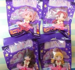 魔法少女まどかマギカ ローソン限定 ぺたん娘ミニフィギュア 4種セット