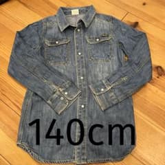140センチ　デニムシャツ　男女兼用のサムネイル