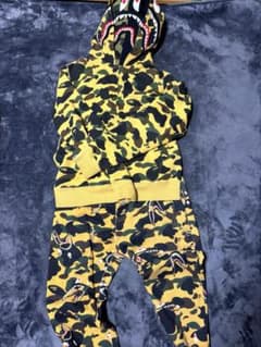 ［値下げしました］A BAHING APE パーカー&スウェットのサムネイル