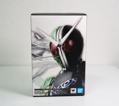 未開封★ S.H.Figuarts 真骨彫 仮面ライダーW サイクロンジョーカーのサムネイル
