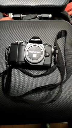 オリンパス E-M10とレンズのサムネイル