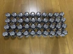 中古 メッキ仕様大型用ナットキャップ40個のサムネイル