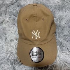 New Era ニューヨークヤンキース キャップ ベージュのサムネイル