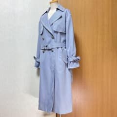 【新品タグ付き】アクシーズファムバックプリーツトレンチコート【値下げ中】のサムネイル