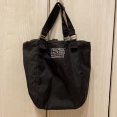 FREDRIK PACKERS ショルダーバッグ ブラックのサムネイル