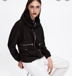 ZARA ナイロンマウンテンパーカー  黒のサムネイル