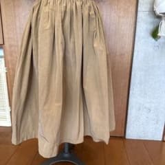スカートのサムネイル
