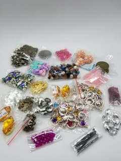 アクセサリーパーツまとめ売りのサムネイル