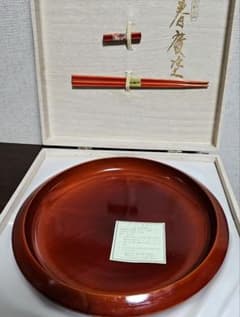 春慶塗飛騨高山　菓子器　箸　箸置き新品　箱付き 高級漆器 飛騨高山 春慶塗 菓子器 箸付き 箸置き 伝統工芸品 - メルカリ