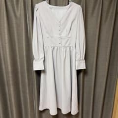 JUNOAH グレーの長袖シャツワンピースのサムネイル