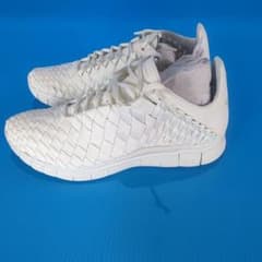 Nike Free Inneva Woven ホワイトスニーカーのサムネイル