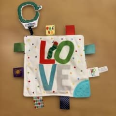 はらぺこあおむしの布おもちゃのサムネイル