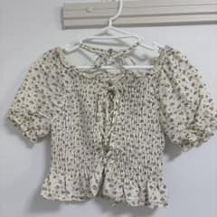花柄 シャーリング 半袖 トップスのサムネイル