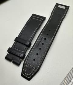 IWC ブラックレザーベルト 専用ケース付き - メルカリ