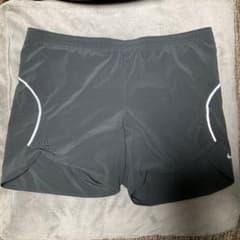 サイズS レディース　NIKE ナイキ ハーフパンツのサムネイル