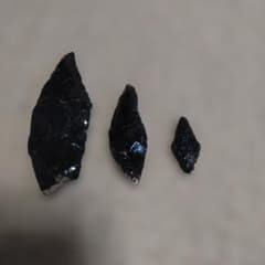 期間限定☆黒曜石 石器 矢じり 3つセット - メルカリ