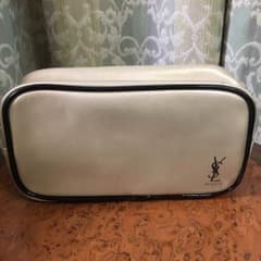 Miii様専用 非売品♡イヴ・サンローラン♡コスメ ポーチ ゴールドのサムネイル