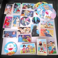 【昭和レトロ】メンコ まとめ売り約200枚セット 当時物 ドラえもん ガンダム 昭和レトロ】【当時物】ドラえもん、ゴジラ、ガンダムあしたのジョー他